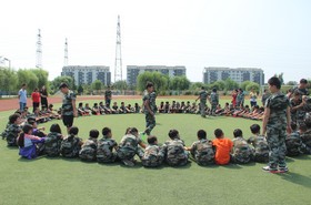 感恩与励志同行 规则促团队凝聚