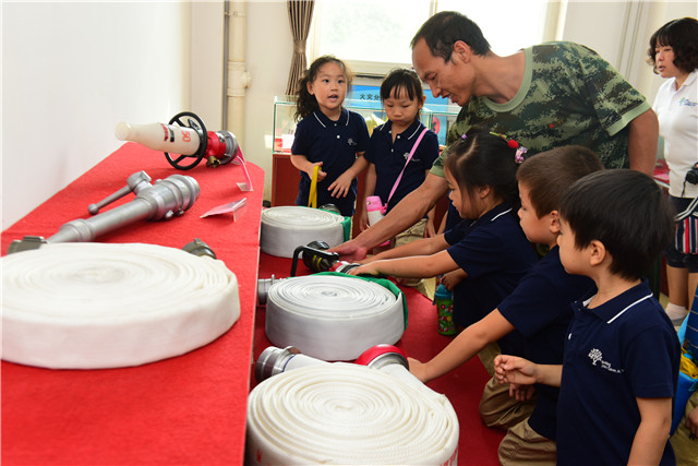 快乐又有意义的活动——参观消防队