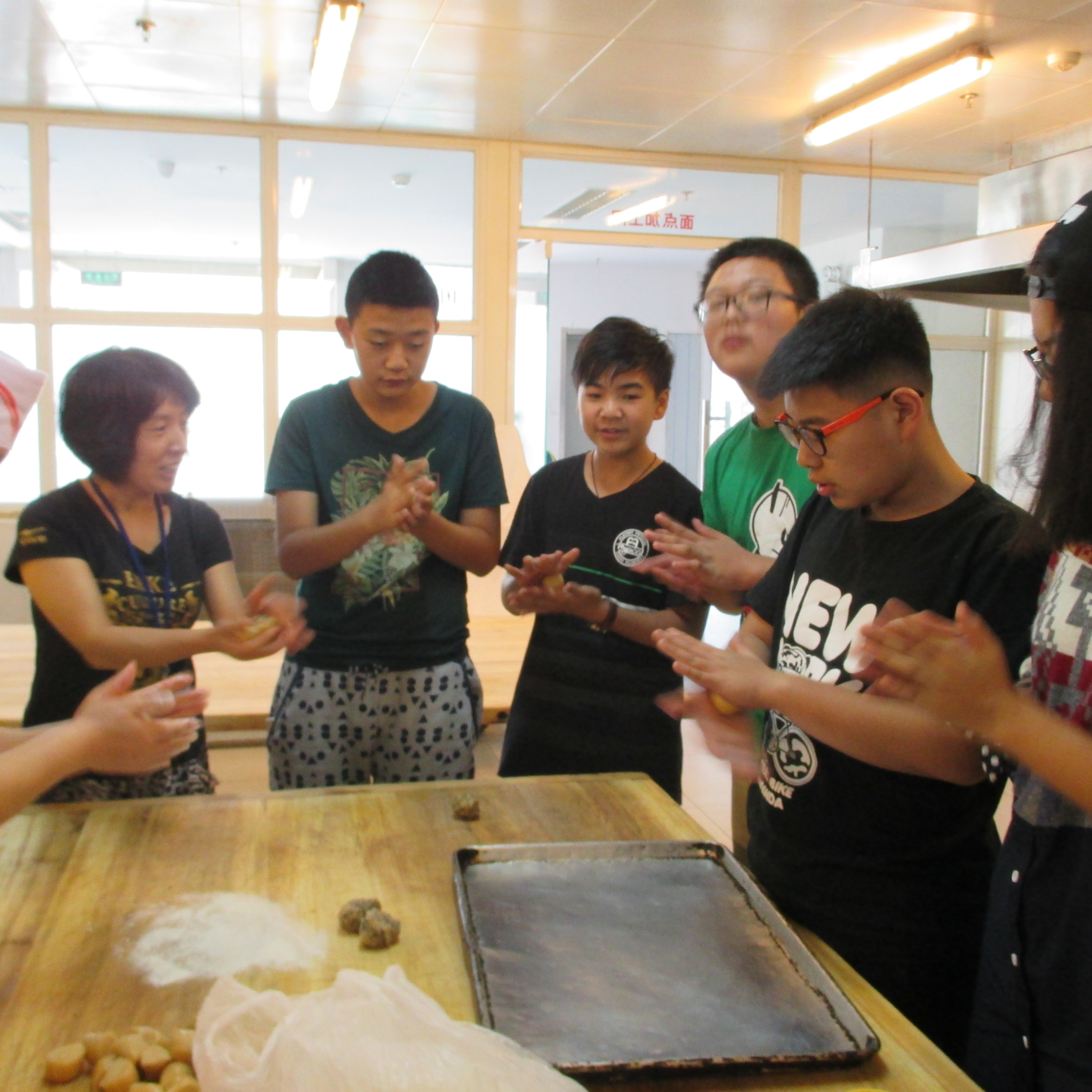 情系校园寄中秋