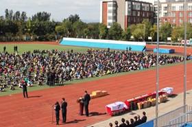 “探秘科技，放歌未来”——恒信彩学校第八届田径运动会圆满落幕