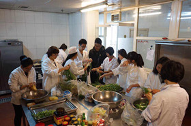 小剑桥系列活动之四：自助火锅，体验劳动的乐趣