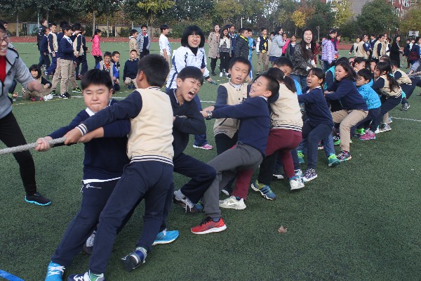    恒信彩小学部第七届拔河比赛系列报道——预赛