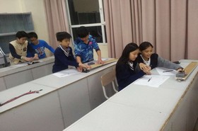 不一样的期中考试