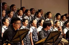 小学“风铃草”合唱团参加“箫魂”彩排