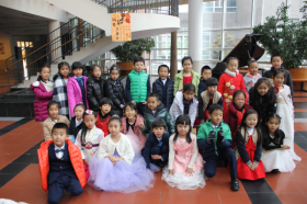 二年级学生钢琴习奏会