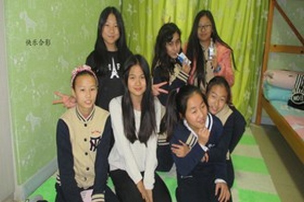 阳光、快乐的寄宿生活