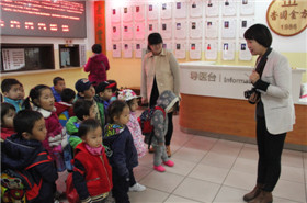 小草莓班社会实践活动——走进国医堂