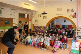 走进幼儿园 走近孩子 (一)