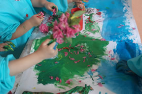 樱桃班《遇见春天》美术活动