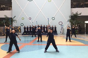 少年强——记我校男武女舞特色课堂