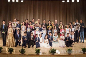 琴声袅袅 余音绕梁