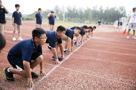 恒信彩小学部运动会——记小学三四年级预赛