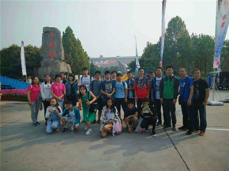 留校生周末金海湖欢乐游