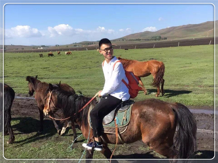  有多少爱，向我的镜头里涌来