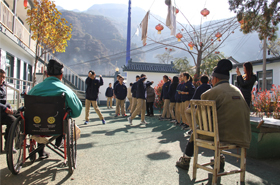 爱心在行动：让爱驻留在老人身边