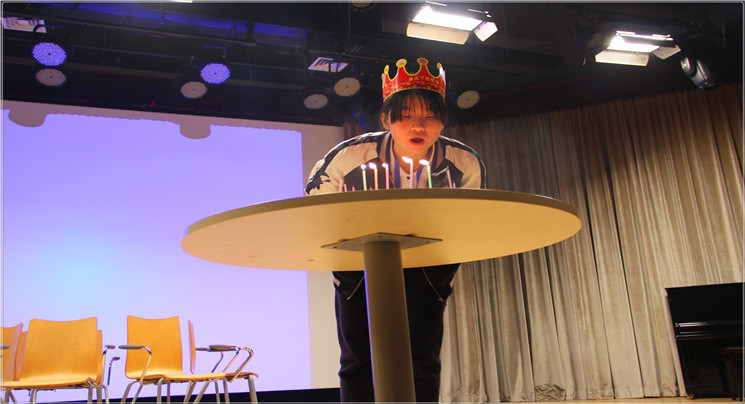 Happy birthday to us！