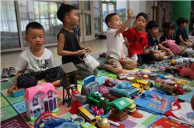 爱心义卖，慈善相传