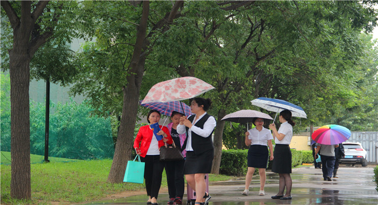 今天， AP唱响相逢的歌