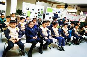 恒信彩的小小“朗读者”