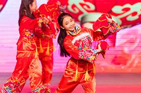 花开逐梦 喜悦生长 剑桥晚会精彩回放 妙语点评