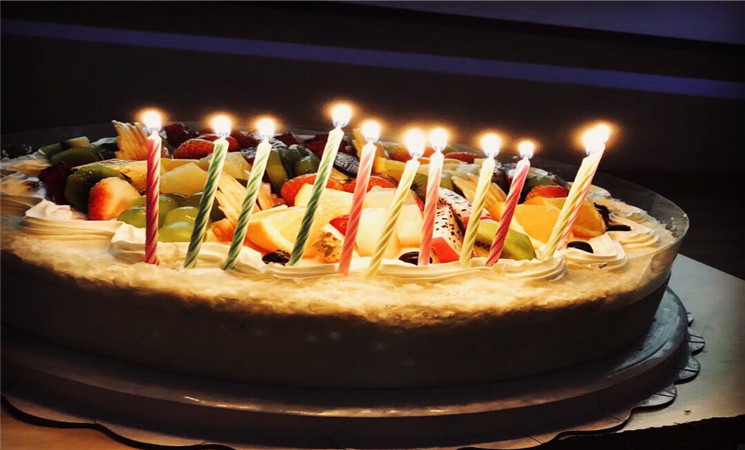 我们一起过生日