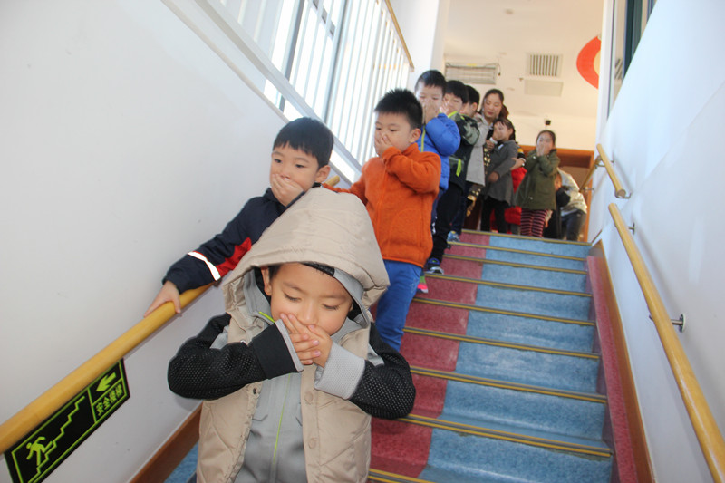 龙湾宝贝消防演习