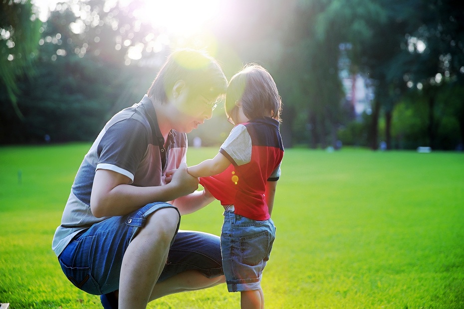 “学霸”在左，“学渣”在右