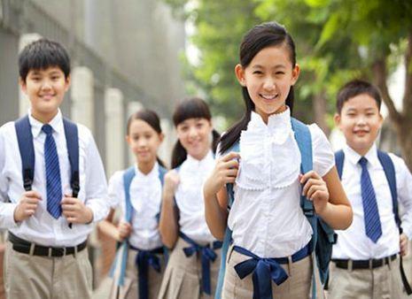 10岁男孩辍学当网红：“读书没用”的骗局，还要毁掉多少人