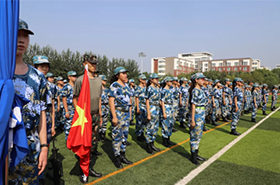 军训闭营式：沙场秋点兵  吹响青春集结号