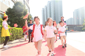 棒棒糖们，开学啦！