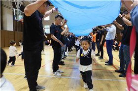 七彩童年  放飞梦想