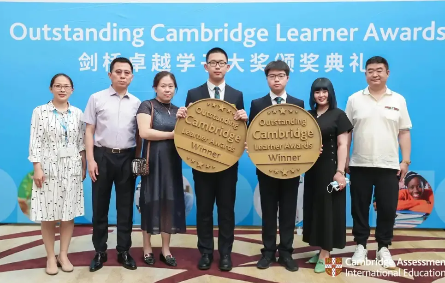 走进恒信彩剑桥国际中心(CIC)，有一群闪闪发光的老师…