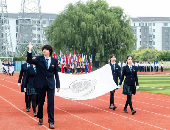 宇宙无垠 运动不息