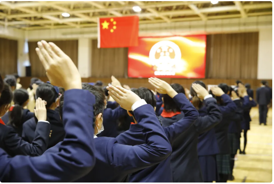 理想月 | 脚踏实地 筑梦九天 情系中华