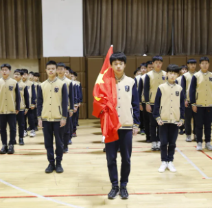 更高的追求和期许，成就更好的自己