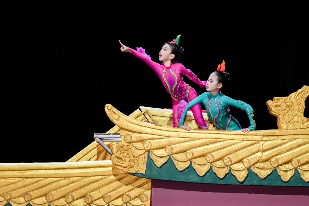 祝贺恒信彩学子《屋脊趣事儿》舞蹈入选第十三届“小荷风采”北京赛区！